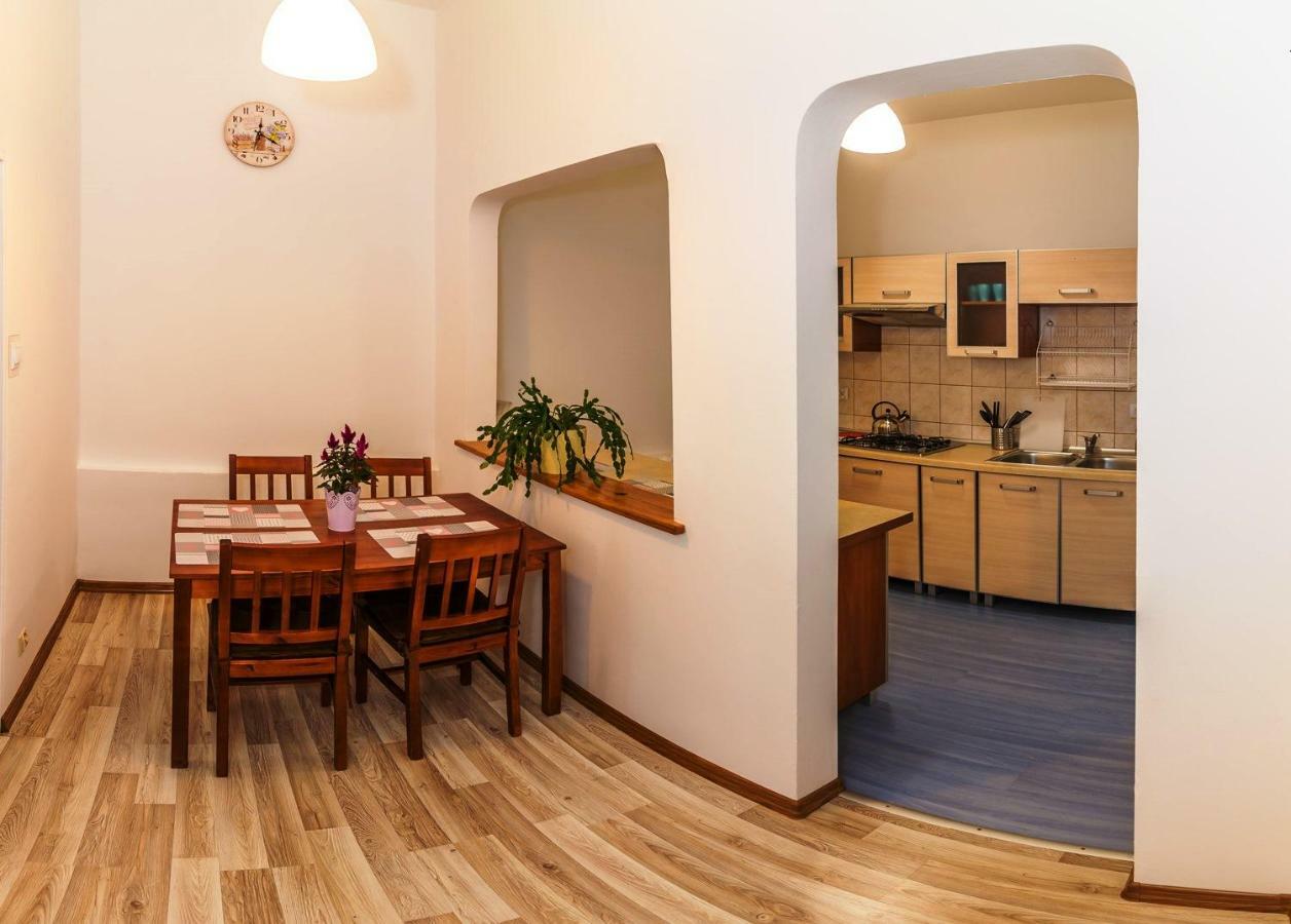 Apartament Jasminowy Daire Kudowa-Zdroj Dış mekan fotoğraf